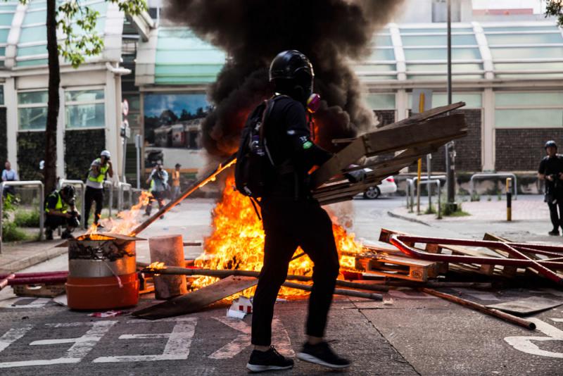 ﻿颜色革命之祸 | 港版颜色革命 掉入西方陷阱